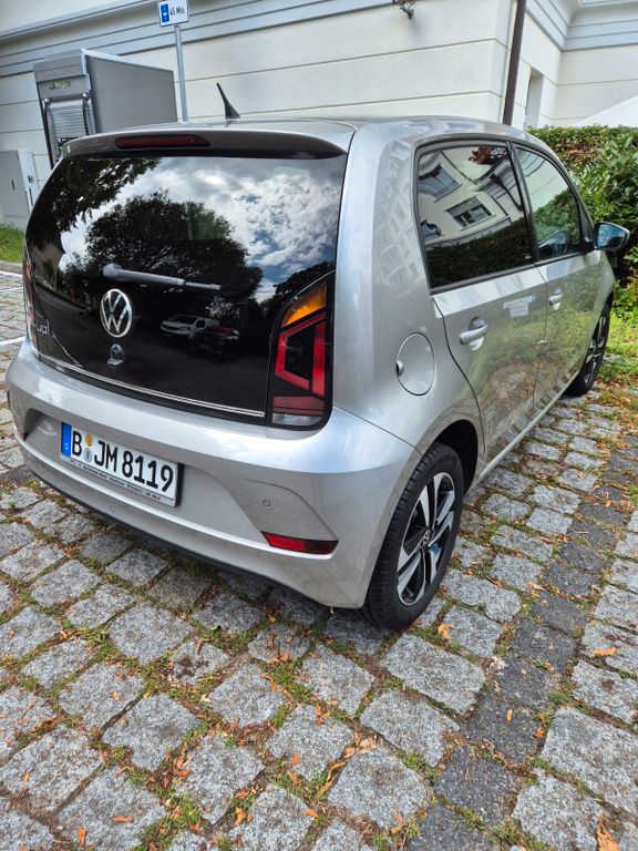 Image of Volkswagen up!