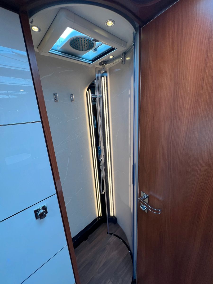 Fahrzeugabbildung Carthago Liner-for-two I 53 L Iveco