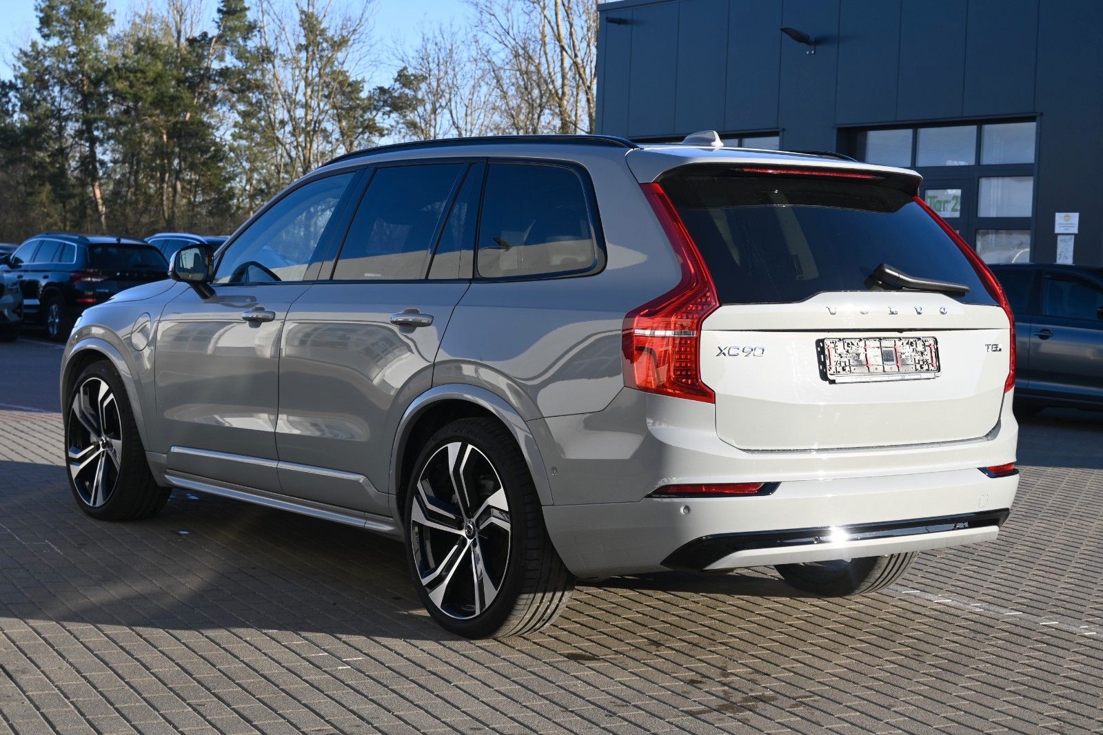 Fahrzeugabbildung Volvo XC90 T8 AWD Ultra Dark*360°*B&W*LUFT*HUD*ACC