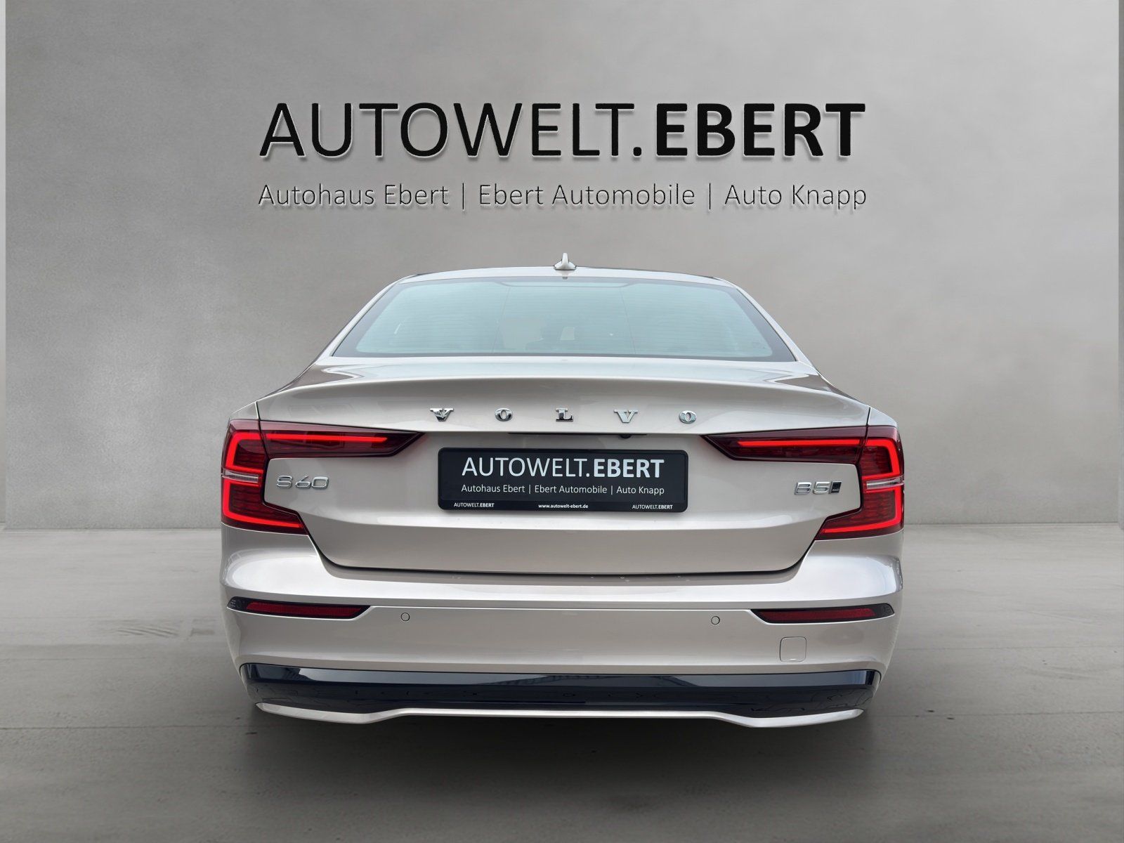 Fahrzeugabbildung Volvo S 60 B5 AWD Ultimate Dark Aut./360°/ACC/ST-HZG/