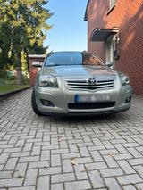 Toyota Avensis 2.0d - Toyota Avensis in Hamm