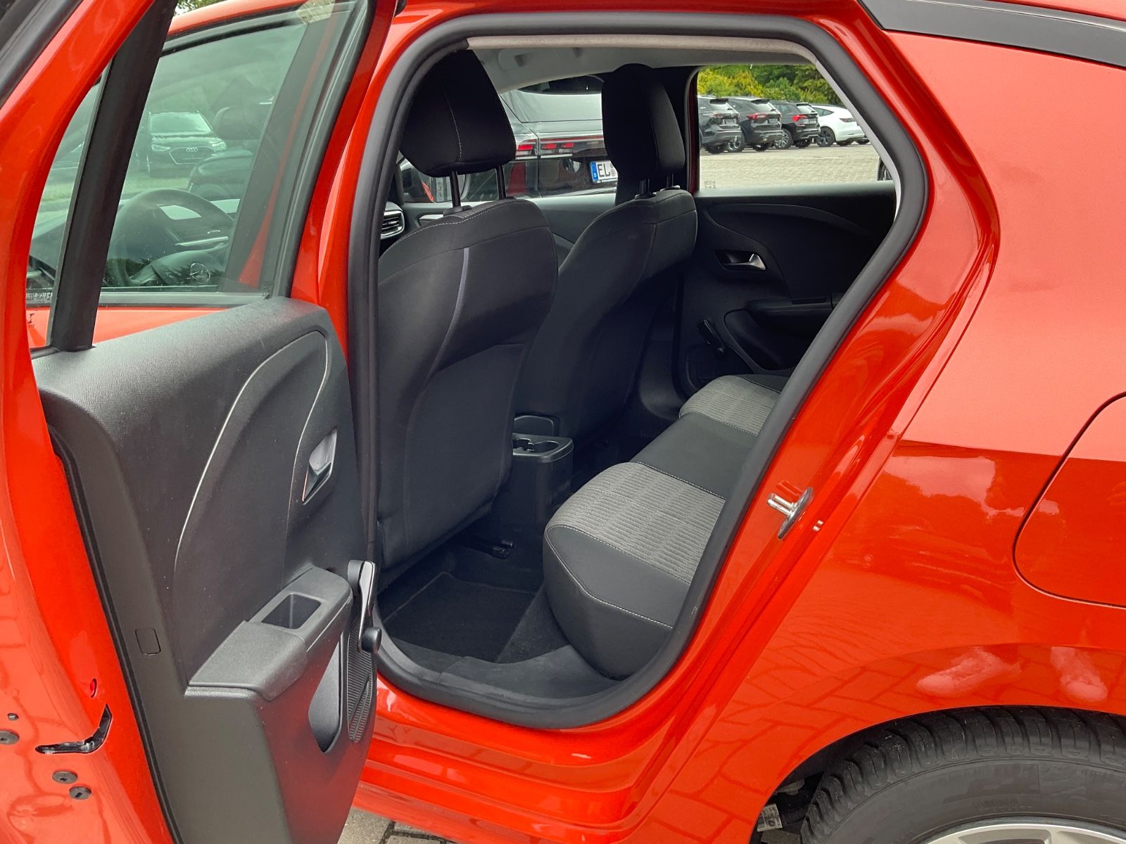 Fahrzeugabbildung Opel Corsa 100KW Edition,50 KWS,CarPlay,Spur,Telefon