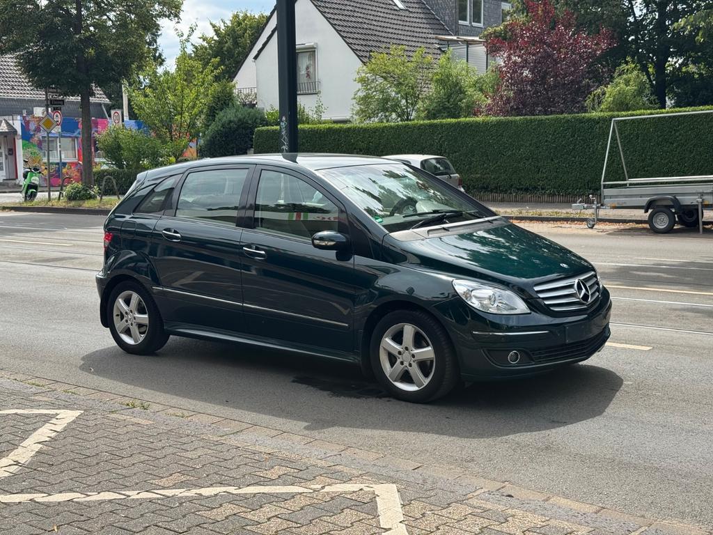 Mercedes-Benz B 170