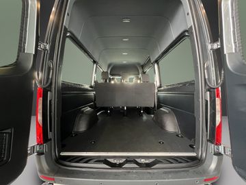 Mercedes Sprinter - 11
