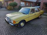 Mercedes-Benz Mercedes W123 300D - Mercedes-Benz 300: W123