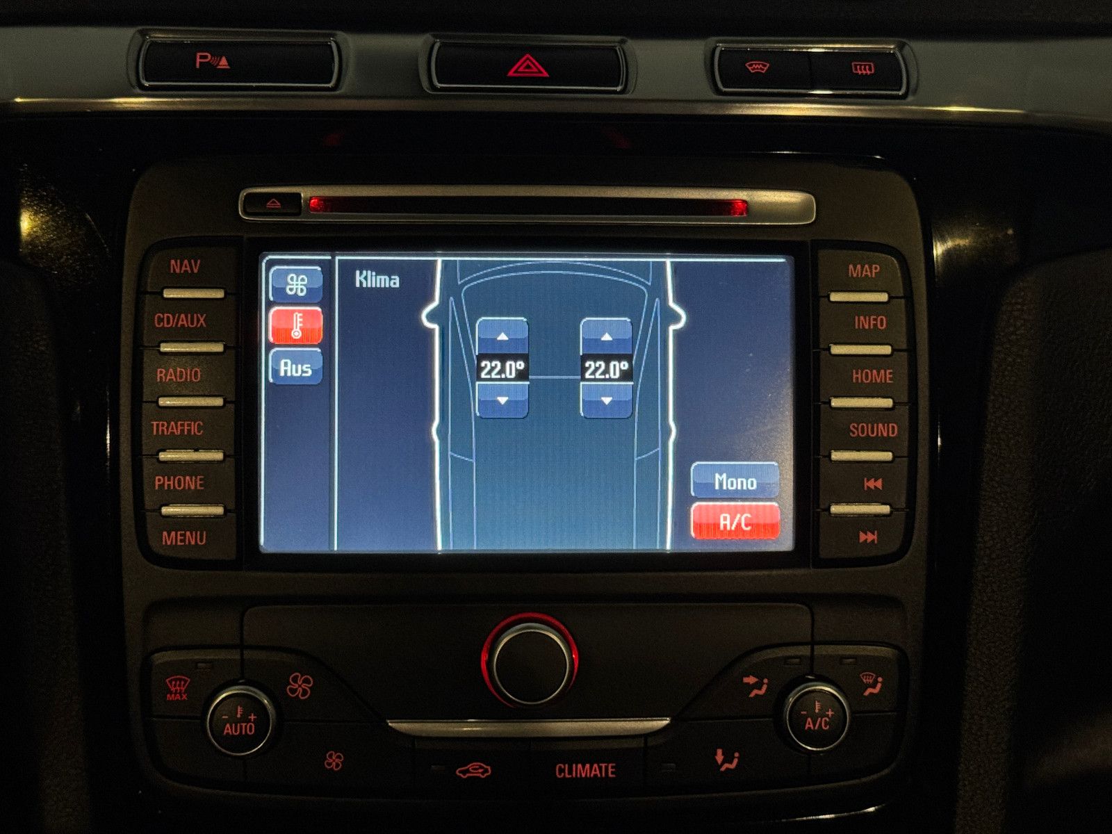 Fahrzeugabbildung Ford S-MAX AUTOMATIK SPORTPAKET TITANIUM X VOLL