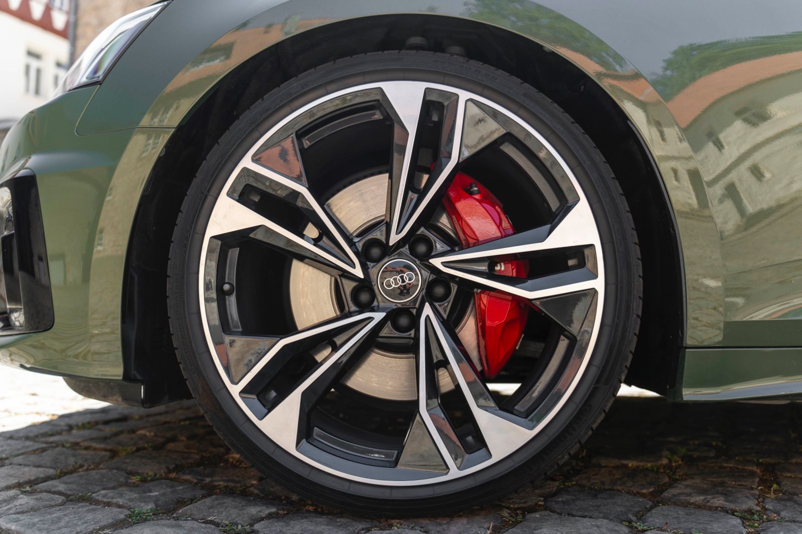 Fahrzeugabbildung Audi S5 TFSI SPORTBACK CARBON CARPLAY B&O MASSAGE 360