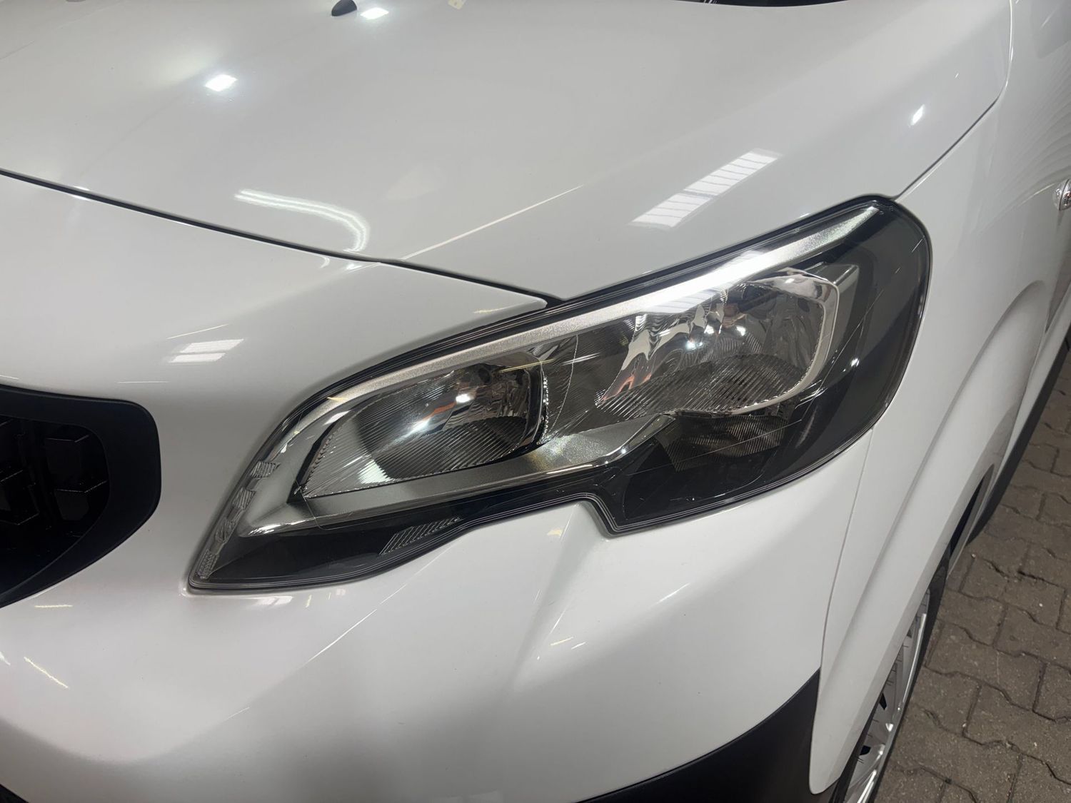 Fahrzeugabbildung Peugeot Expert 2.0 D KASTEN #Klima#PDC#Kamera#Tempomat