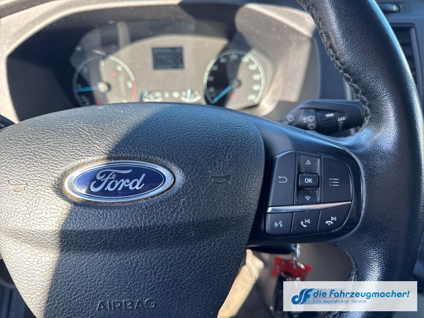 Fahrzeugabbildung Ford Transit Kasten 350 L3 Trend AHK DAB SHZ *EXPORT