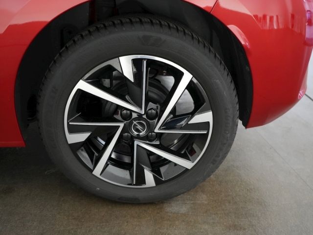 Corsa F FACELIFT YES+LED-LICHT+SITZHEIZUNG+LENKR