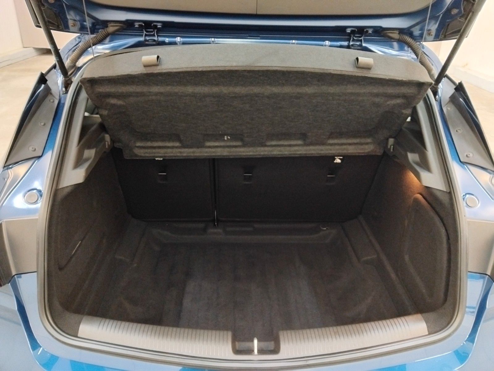 Opel Astra (06/2026, Benzin)