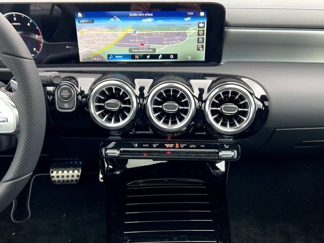 Fahrzeugabbildung Mercedes-Benz A 220 d EDITION AMG+DISTRONIC+PSD+MBUX High-End