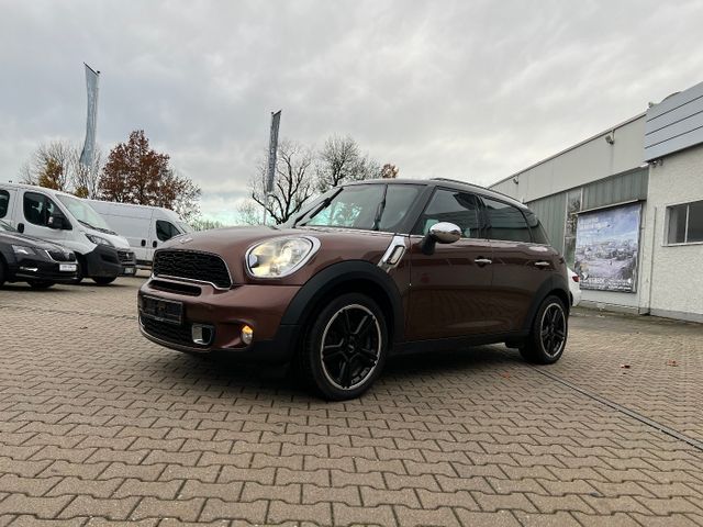 MINI Cooper Countryman SD Bi-Xenon Navi Leder Pano SD