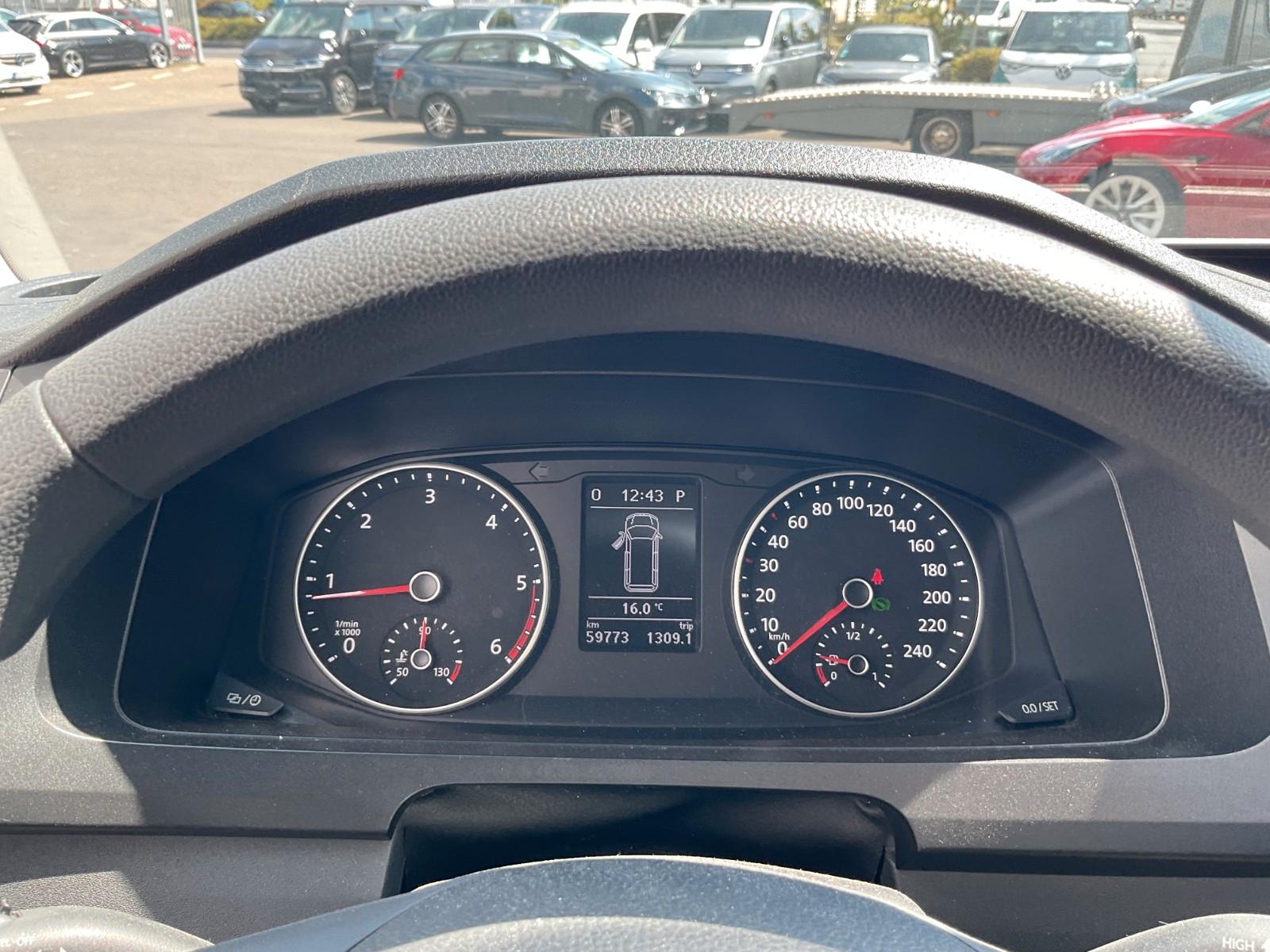 Volkswagen T6 Transporter 2.0 TDI 150 PS DSG Lang 9 Sitzer