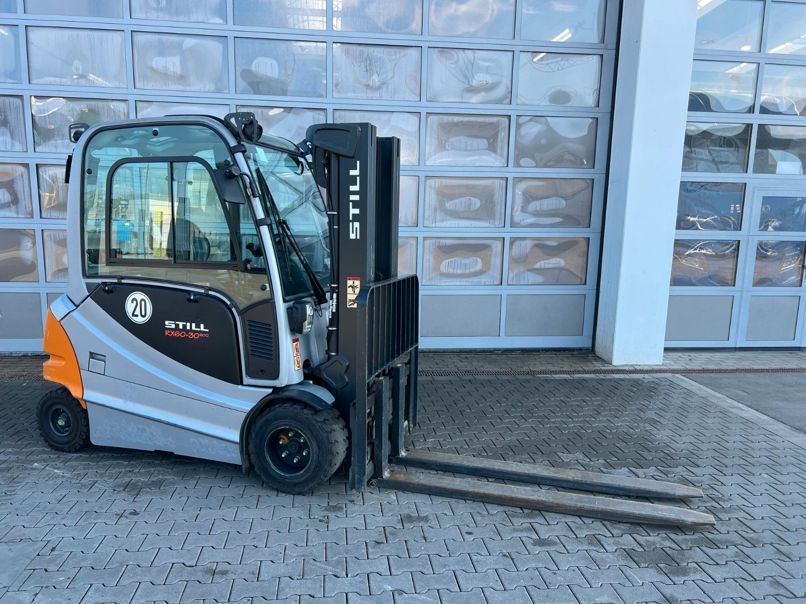 Fahrzeugabbildung Still RX60-30L/600 / nur 1.227h / Hubhöhe 3.6m / SS