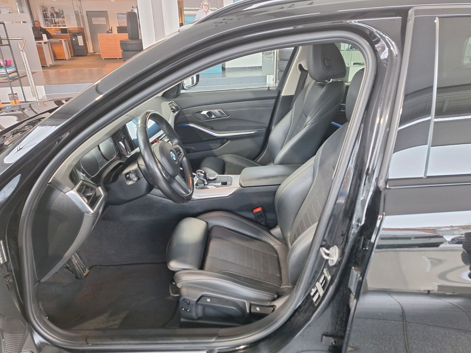 BMW 320 e Touring  Sport Line Laser Hifi HUD foto 8