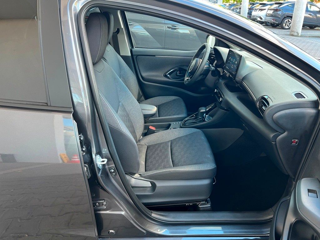 Fahrzeugabbildung Toyota Yaris Hybrid Teamplayer Comfortpaket