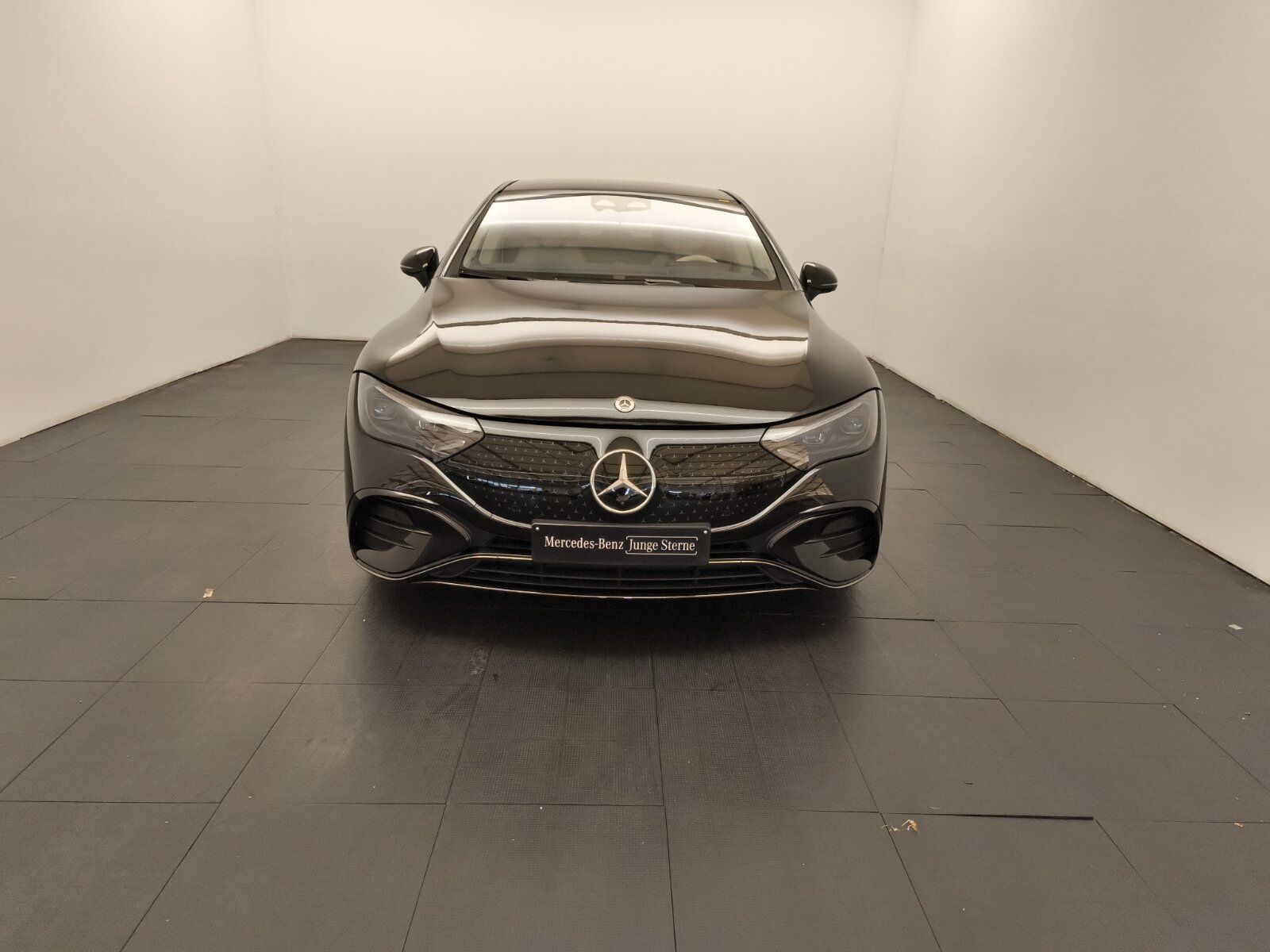 Mercedes-Benz EQE 300 Lim AMG Night Pano Distr 360°Cam HA-Lenk imagem 2