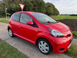 Toyota Aygo (2011) | TÜV bis 07/27 | Gepflegt  - Toyota Aygo (X) in Kiel