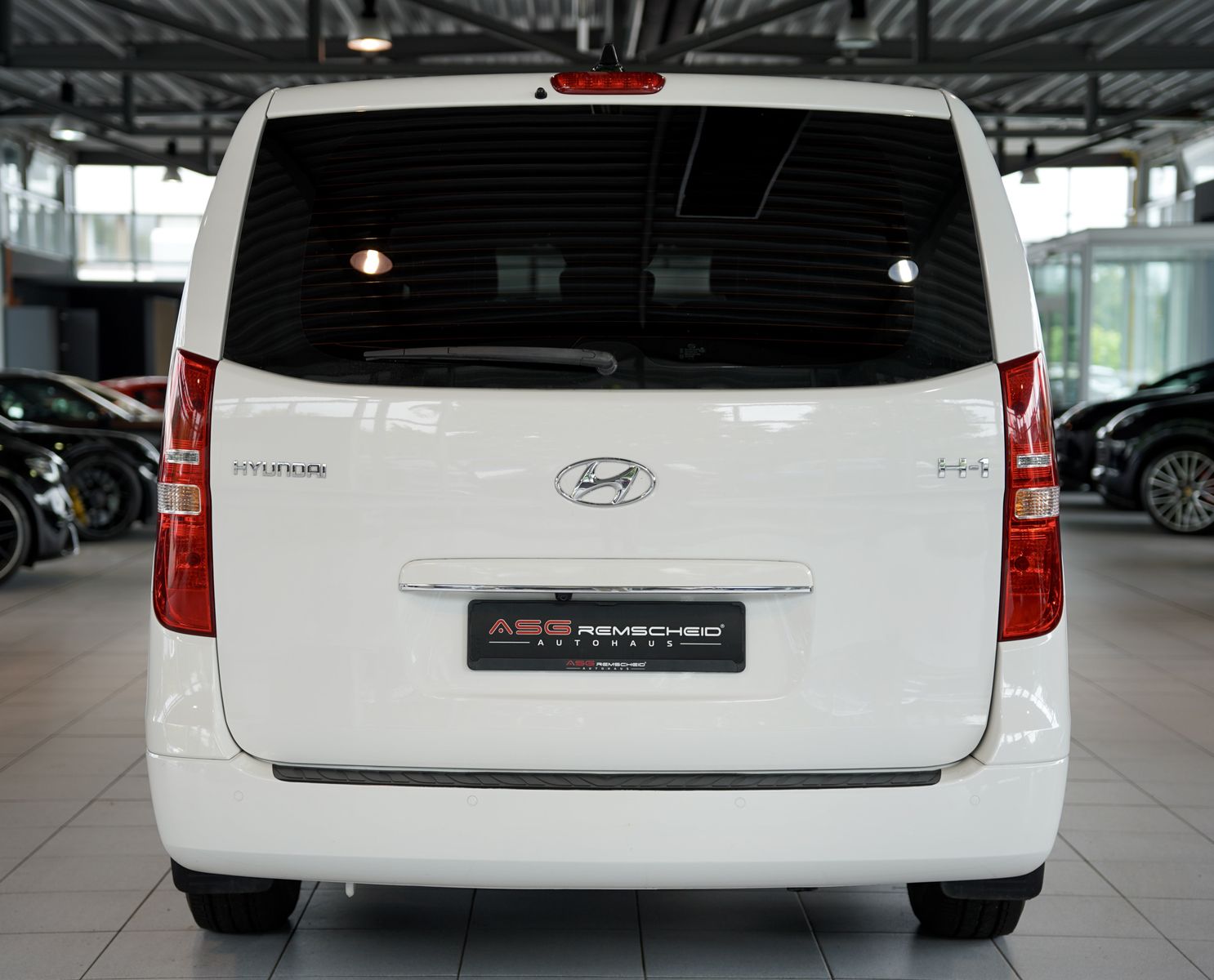 Hyundai H 1