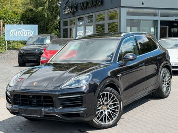 Porsche Cayenne - 2