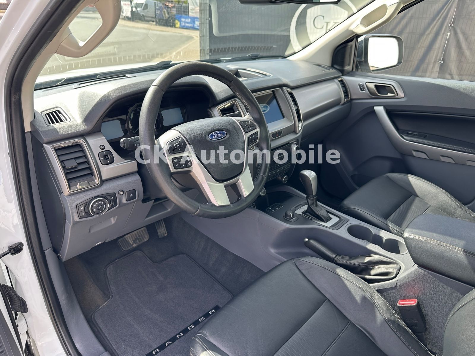 Fahrzeugabbildung Ford Ranger 3.2 TDCi Limited Extrakabine 4x4/Navi/AHK