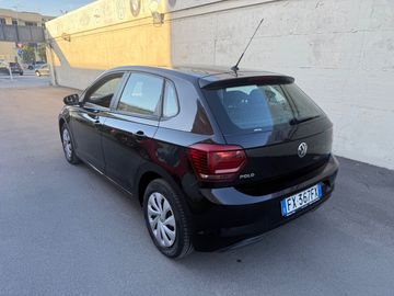 Volkswagen Polo - 4
