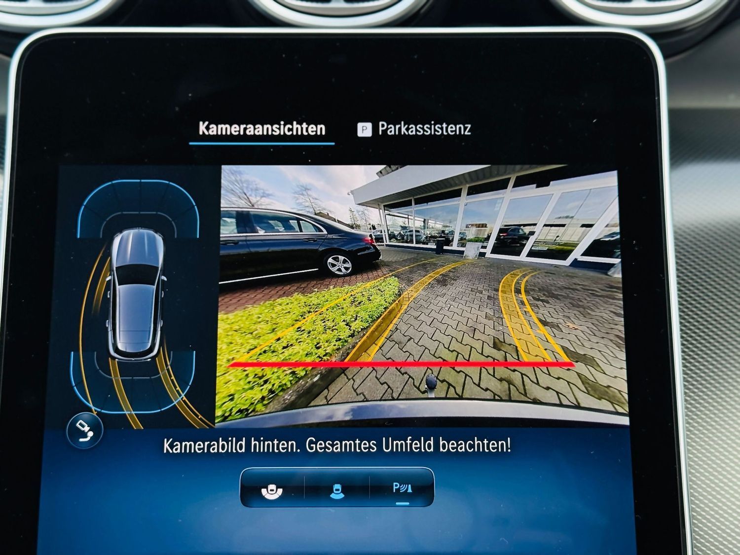 Fahrzeugabbildung Mercedes-Benz GLC 220 d 4M AVANTGARDE, AHK, LED, Navi, RFK, Wi