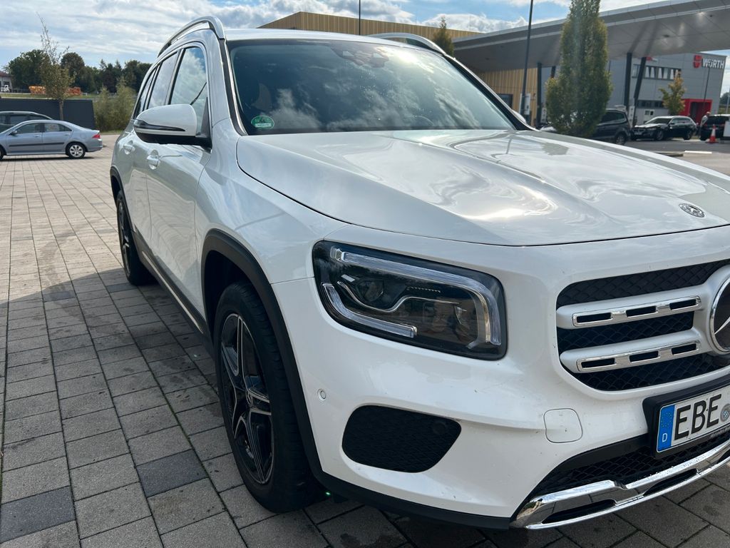 Image of Mercedes-Benz GLB 200