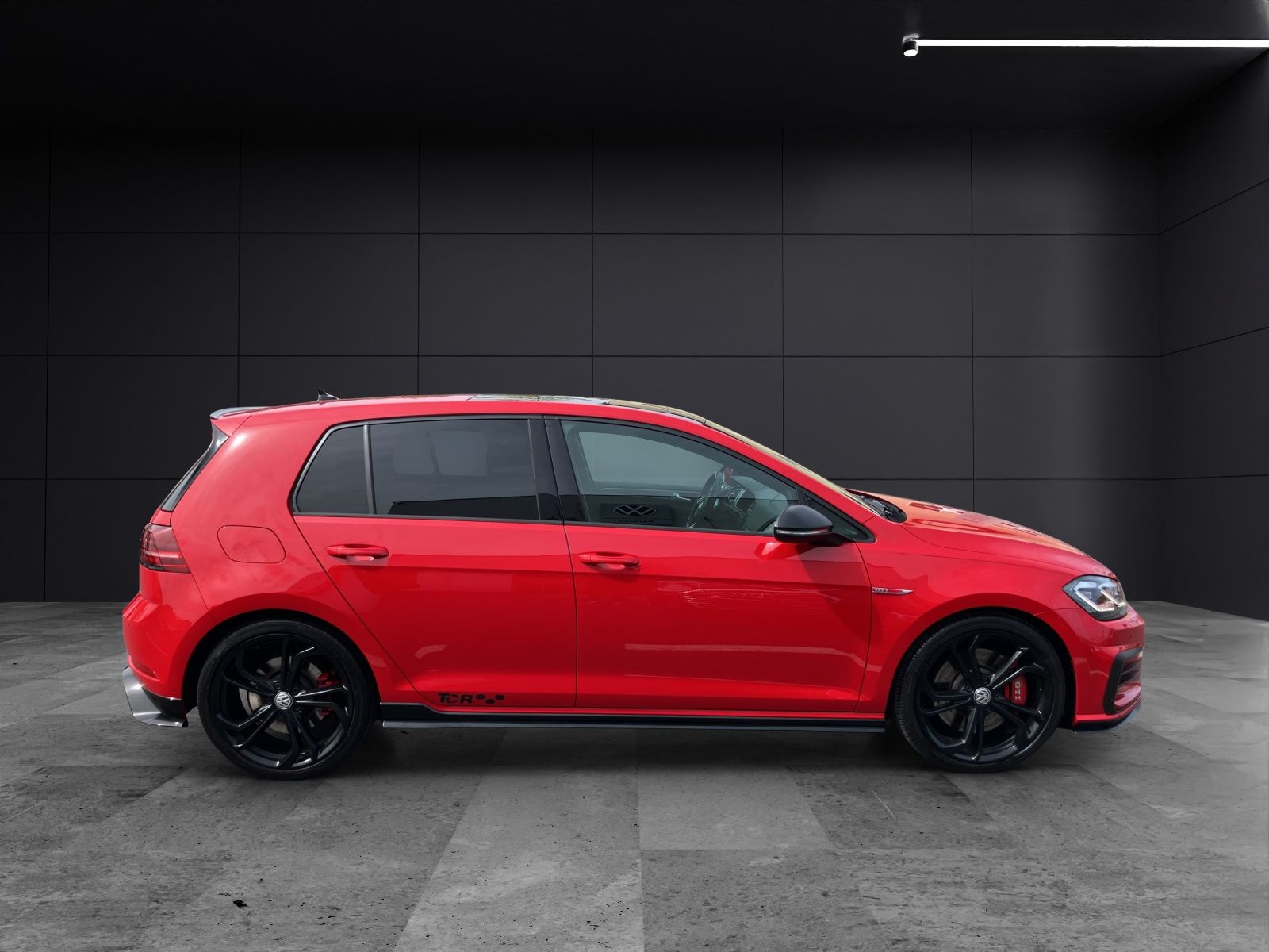 Fahrzeugabbildung Volkswagen Golf VII GTI TCR Start-Stopp DSG LED Navi Pano A