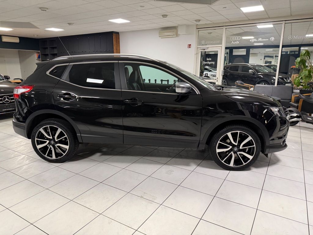 NISSAN Qashqai 1.6Tekna 2.Hand LED NAVI CAM AHK LEDER NISSAN Qashqai 1.6Tekna 2.Hand LED NAVI CAM AHK LEDER