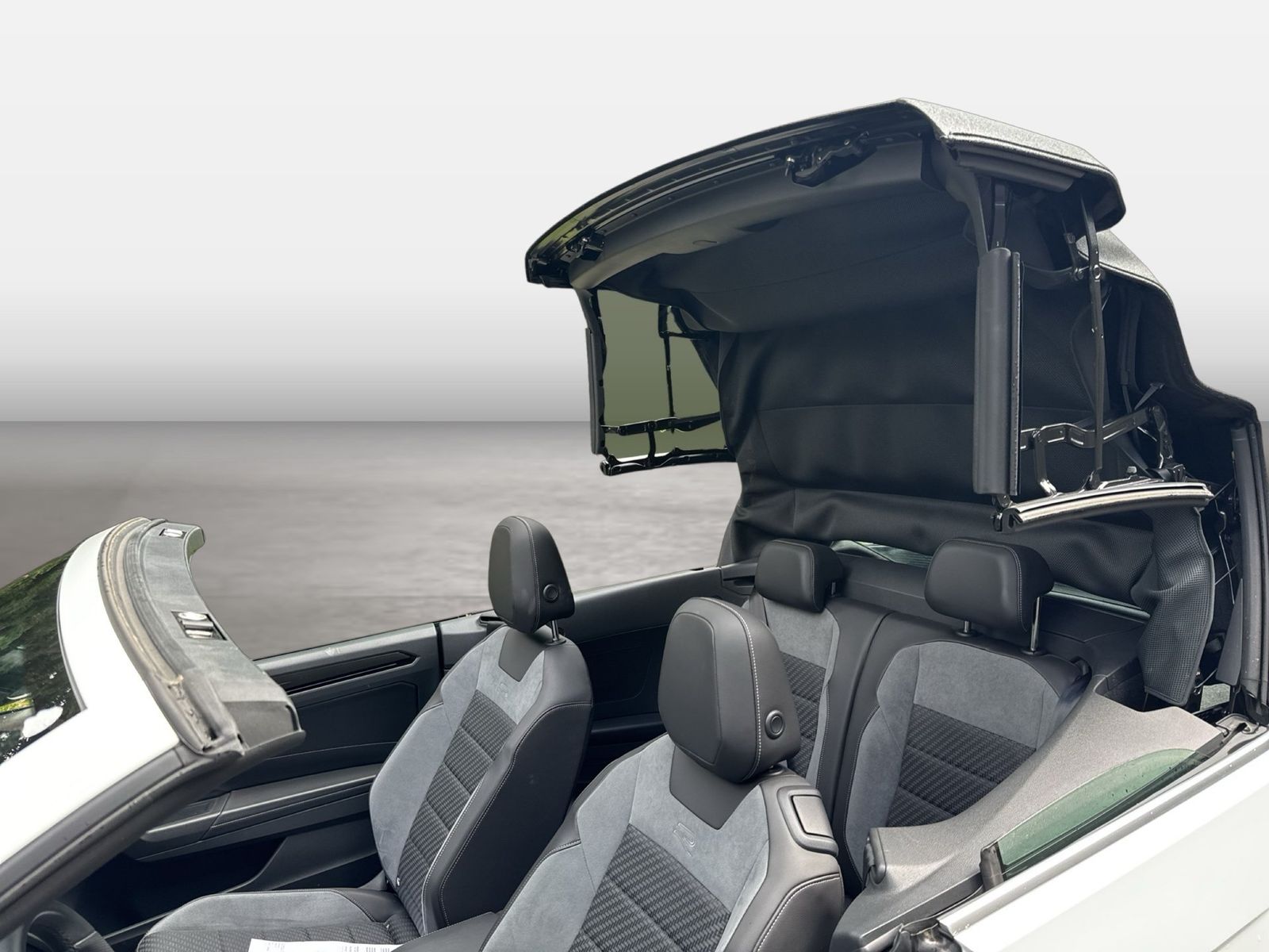 Volkswagen T-Roc - Bild 16