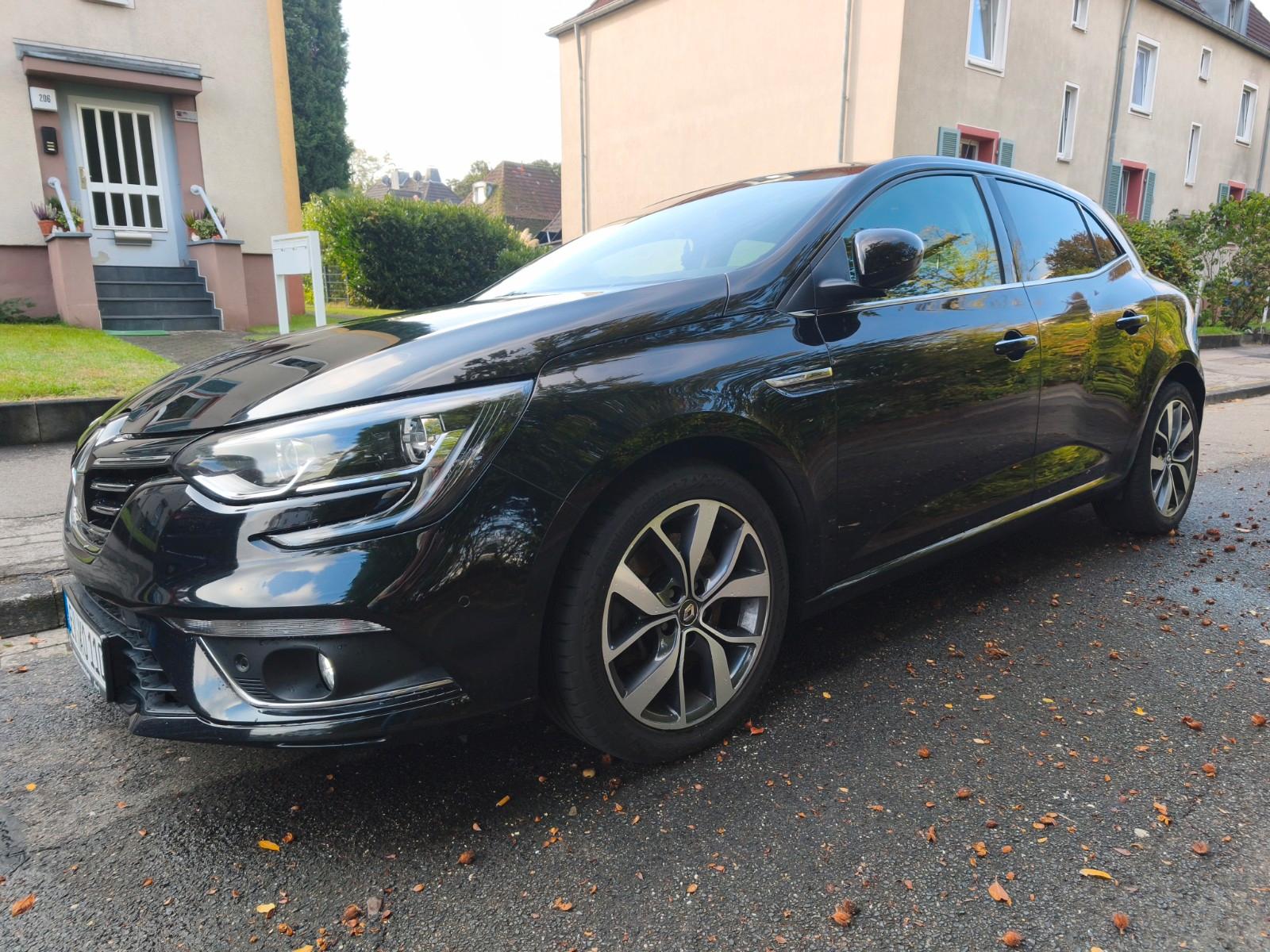 Renault Megane ENERGY TCe 165 EDC Bose Edition Bose ...
