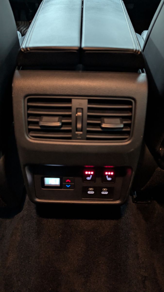 Fahrzeugabbildung Nissan X-Trail 1.5 e-Power N-Connecta ACC 360 NAVI 12"