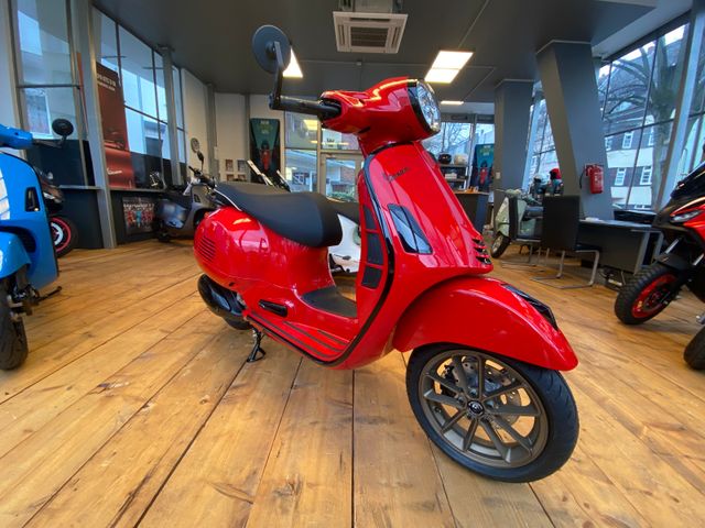 Vespa GTS 310 Super  E5+ ( 13 Zoll +Black Umbau )