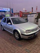 Volkswagen Golf 1.6 Spezial - Volkswagen Golf: Spezial