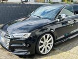 Audi S3 8V Limo Schalter/B&O/Virt./Matrix - Audi S3: 8 L