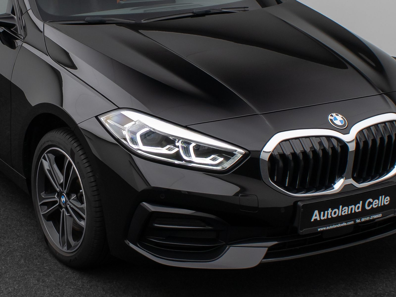 Fahrzeugabbildung BMW 118i Sport Line Kamera DAB HiFi Lenkrhzg Sport