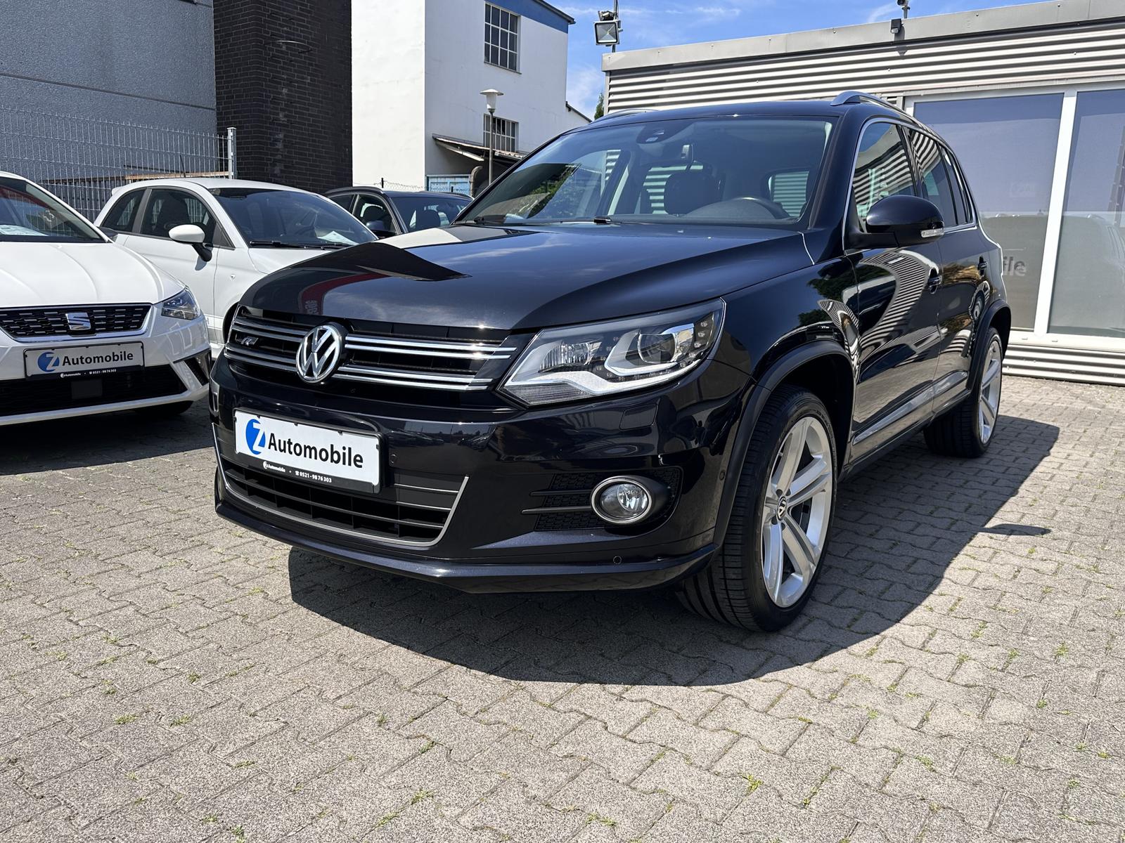 Volkswagen Tiguan 2.0 TDI R-Line 4M*Panorama*AHK*Kamera*