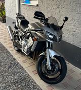 Yamaha Fazer 1000 - YAMAHA FAZER 1000