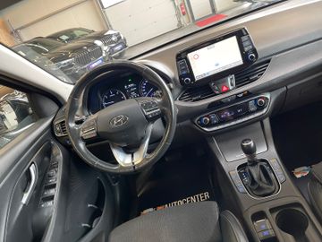 Hyundai i30 cw Premium *ACC*KAMERA*NAVI*SHZ*TEM*TOUCH*