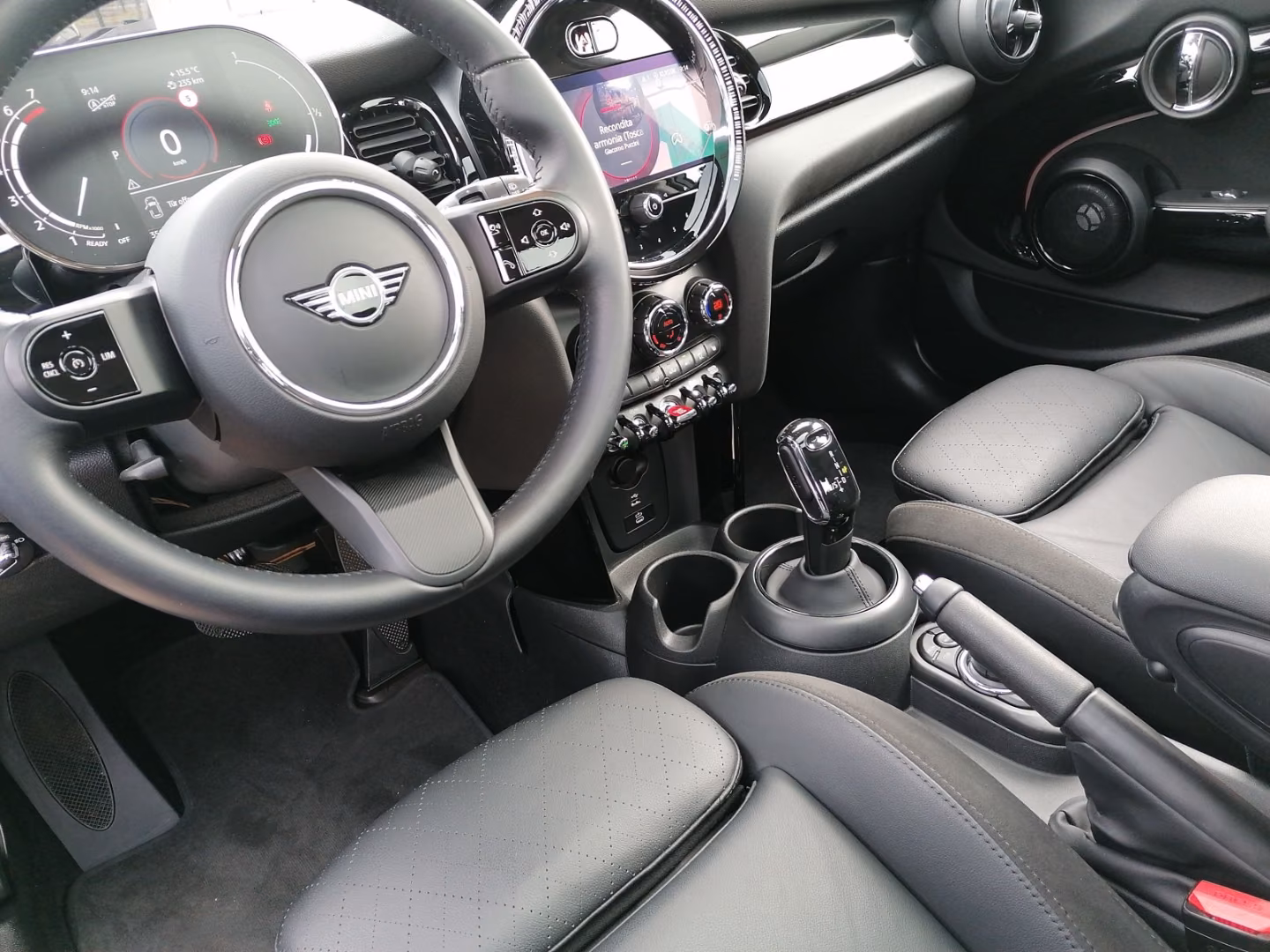 MINI Cooper 5-Türer Classic Trim HUD Panodach Navi Le