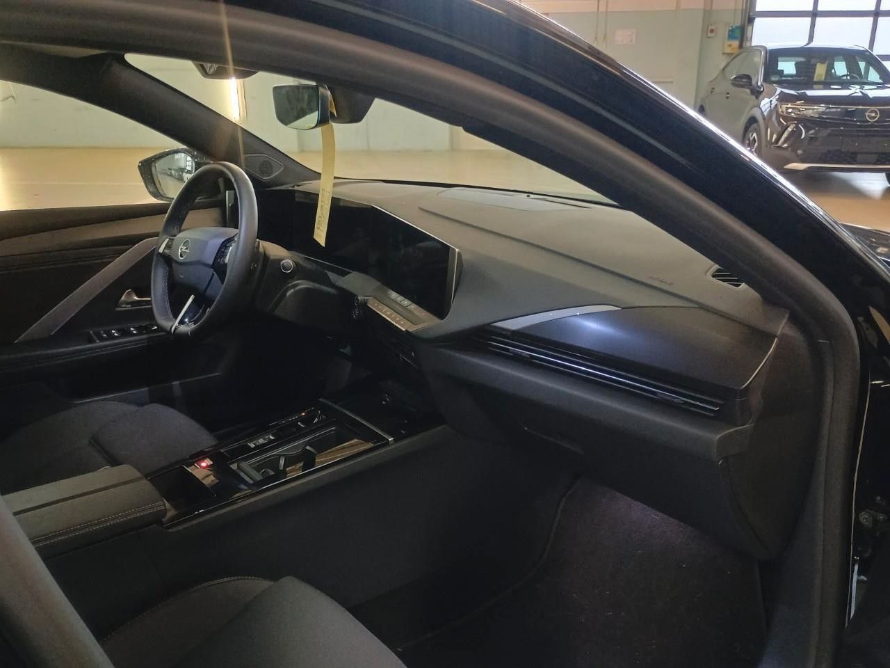 Fahrzeugabbildung Opel Astra L ST 1.2T GS SPORT NAVI/LED/VIRTUAL/SH/DAB