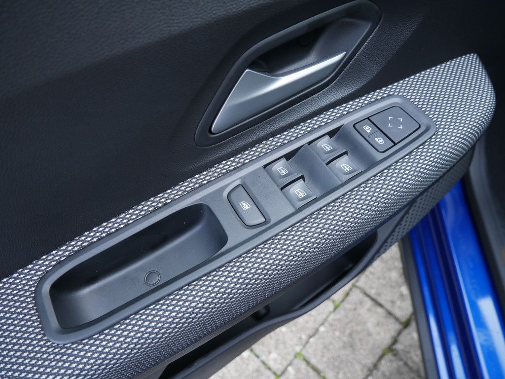 Fahrzeugabbildung Dacia Sandero Stepway Expression TCe 90