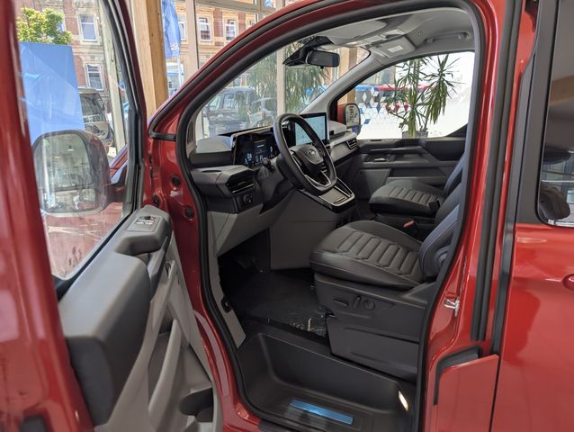 Ford Tourneo Custom 2.0 EcoBlue L1 Titanium