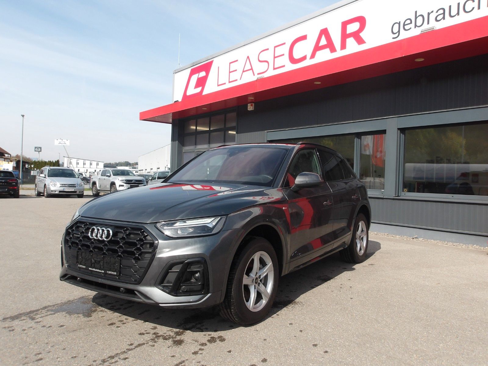 Audi Q5 40 TDI quattro S line EXP € 26990.-