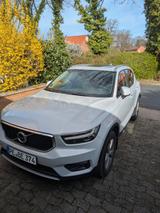 Volvo XC40 D3 AWD Momentum Geartronic Momentum - Volvo: Unfallwagen