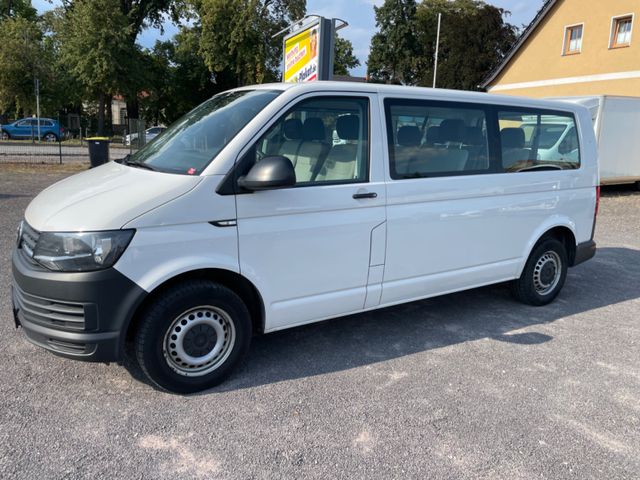 Volkswagen T6 Transporter, 2.0TDI, Lang L2, 9 Sitze