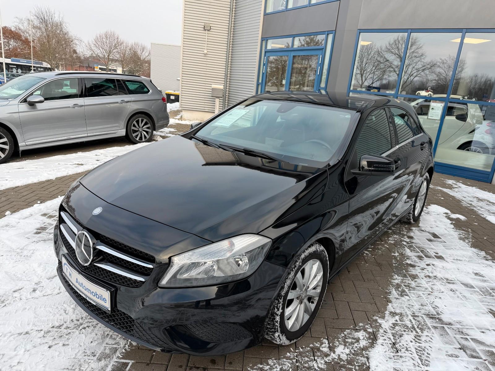 Mercedes-Benz A 180 BlueEfficiency/Navi/Teilleder/Sitzheizung