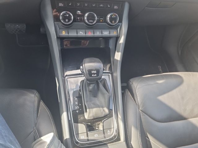 Fahrzeugabbildung SKODA Kodiaq 2.0 TDI DSG 4x4 SOLEIL NAVI AHK STANDH. L